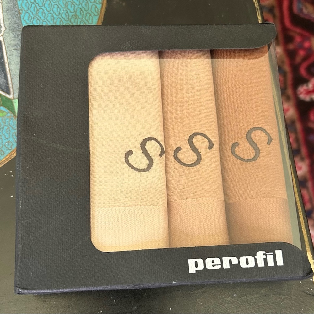 NIB Perofil Pocket square Set